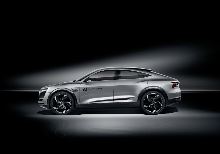  Audi Elaine Concept 2017 года  (фото 4 из 9)